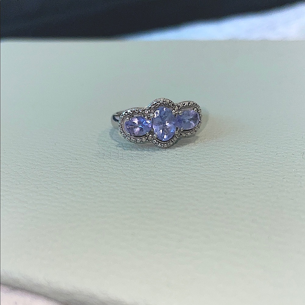 925 Silver and tanzanite Gemstone Ring